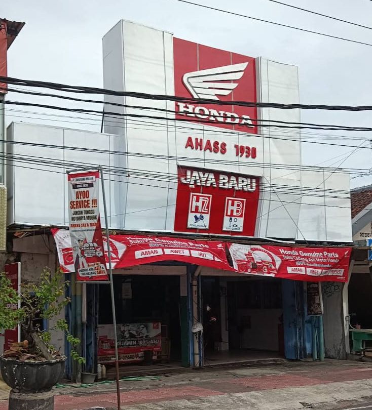 Tampak depan gedung AHASS 1930 Jaya Baru di Jl. Suryowijayan